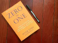 1. Zero to One เขียนโดย Peter Thiel มีแปลไทย