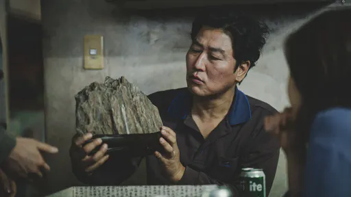 5. Parasite (2019, Korea) – ความเหลื่อมล้ำในสังคม